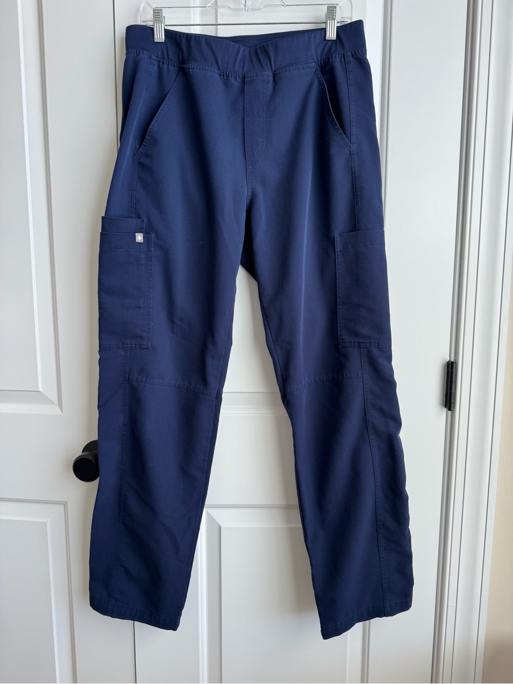 FIGS Men's Navy Axim Cargo Scrub Pants - Size M